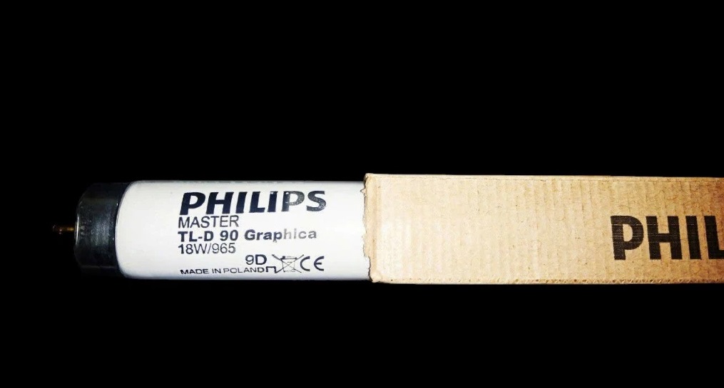 Bóng so màu D65 0.6m Philips Master TLD 90 Graphica 18W/965