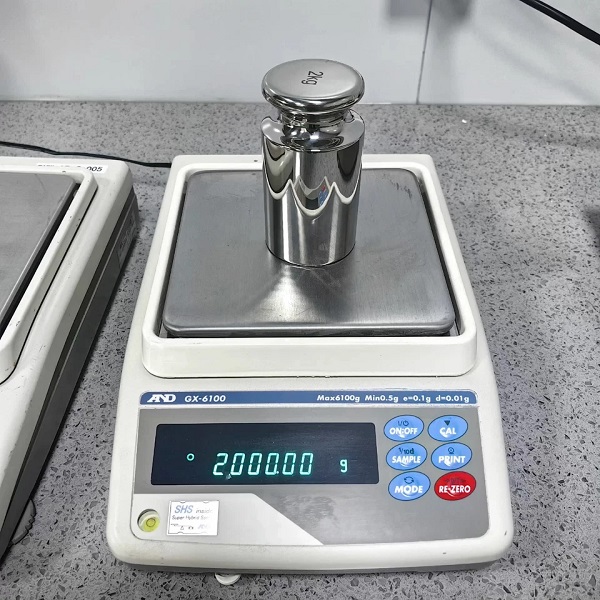 Cân 2 số lẻ chuẩn nội A&D - JAPAN MODEL GX-6100