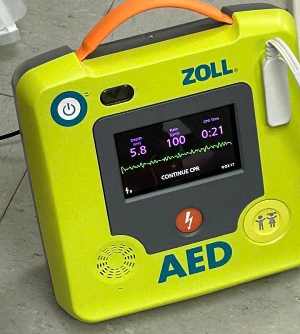 Máy sốc tim tự động ZOLL AED 3