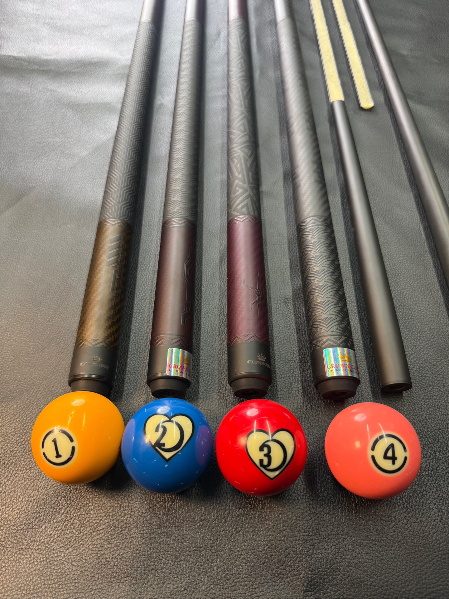 CROWN CUES MAX 8 series 1 2026