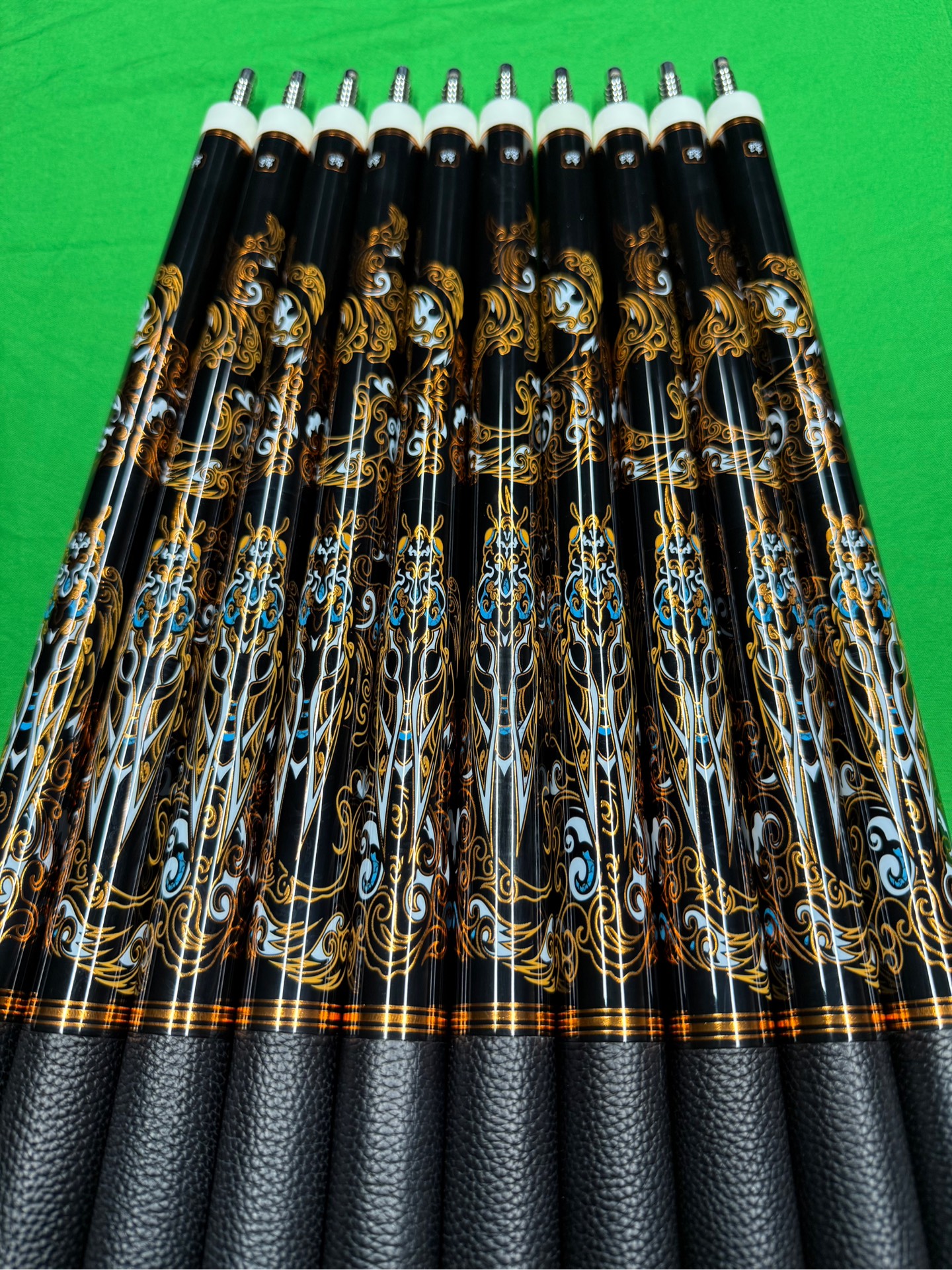 CROWN CUES AZURE DRAGON LIMITID EDITION