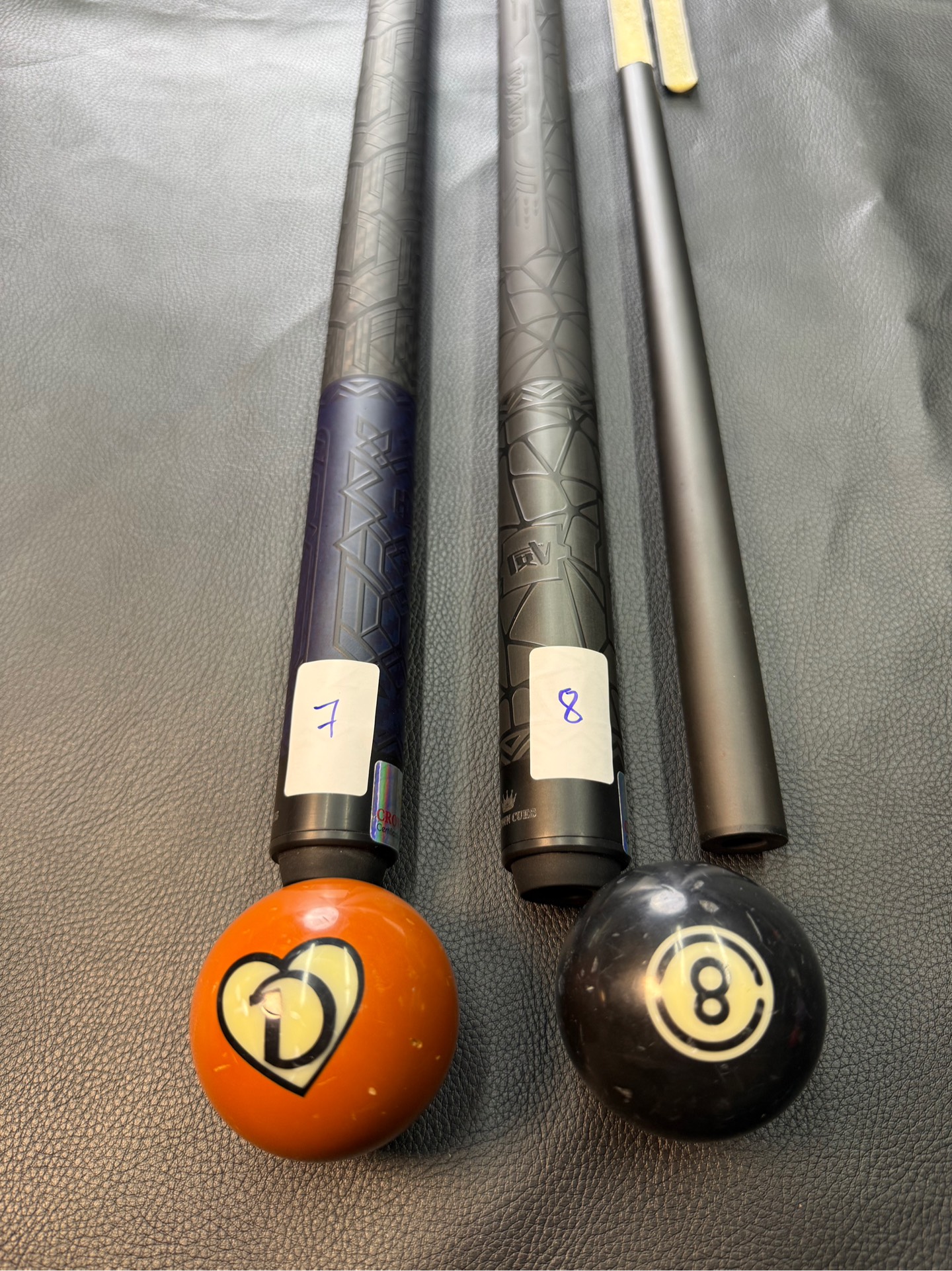 CROWN CUES MAX 8 series 1 2026