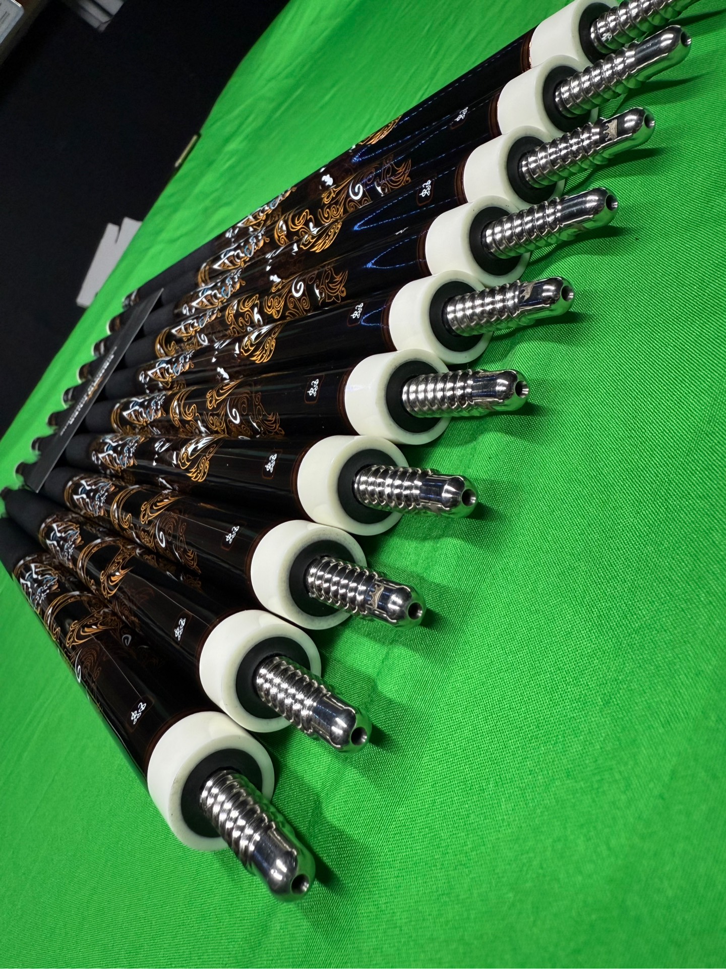 CROWN CUES AZURE DRAGON LIMITID EDITION