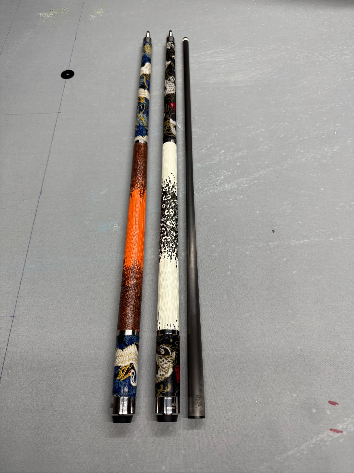 Crown Cues Little Emperor