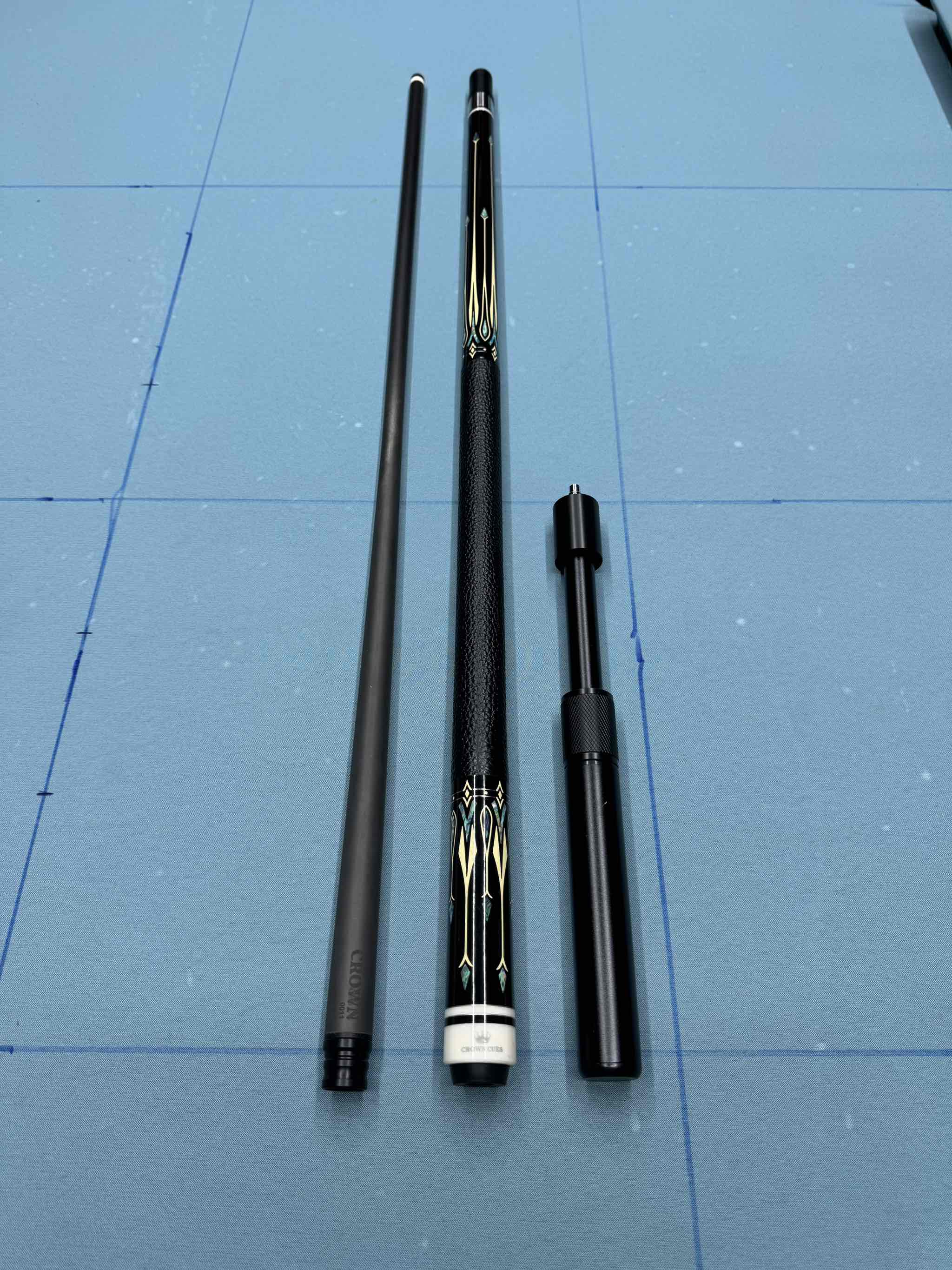 Cơ bida lỗ CROWN CUES TL 03 ( tặng kèm 9 món pk và sách bida cơ bản và sơ cấp ) ( độc quyền tại CÒ BILLIARD )