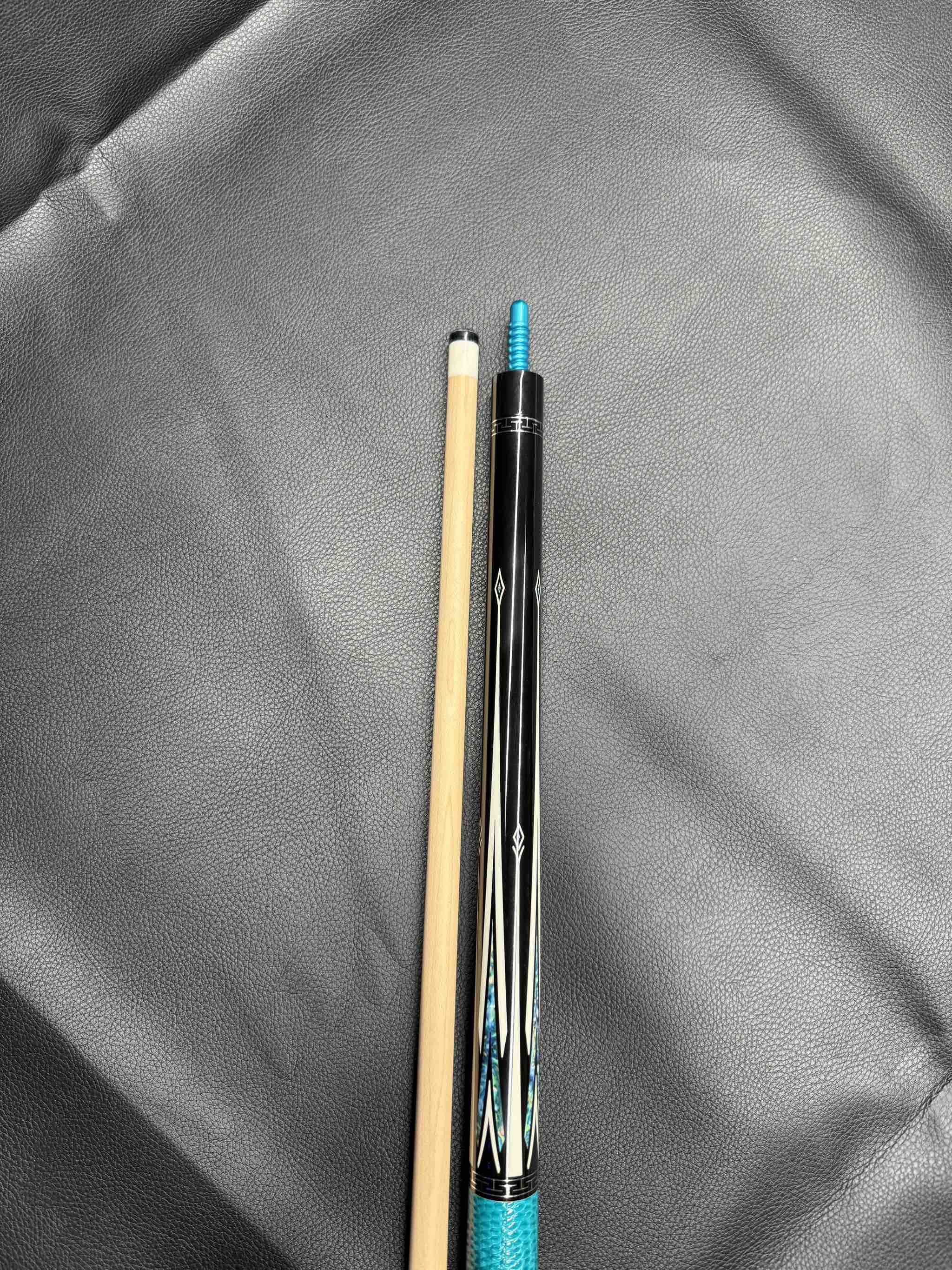 CROWN CUES TL 06