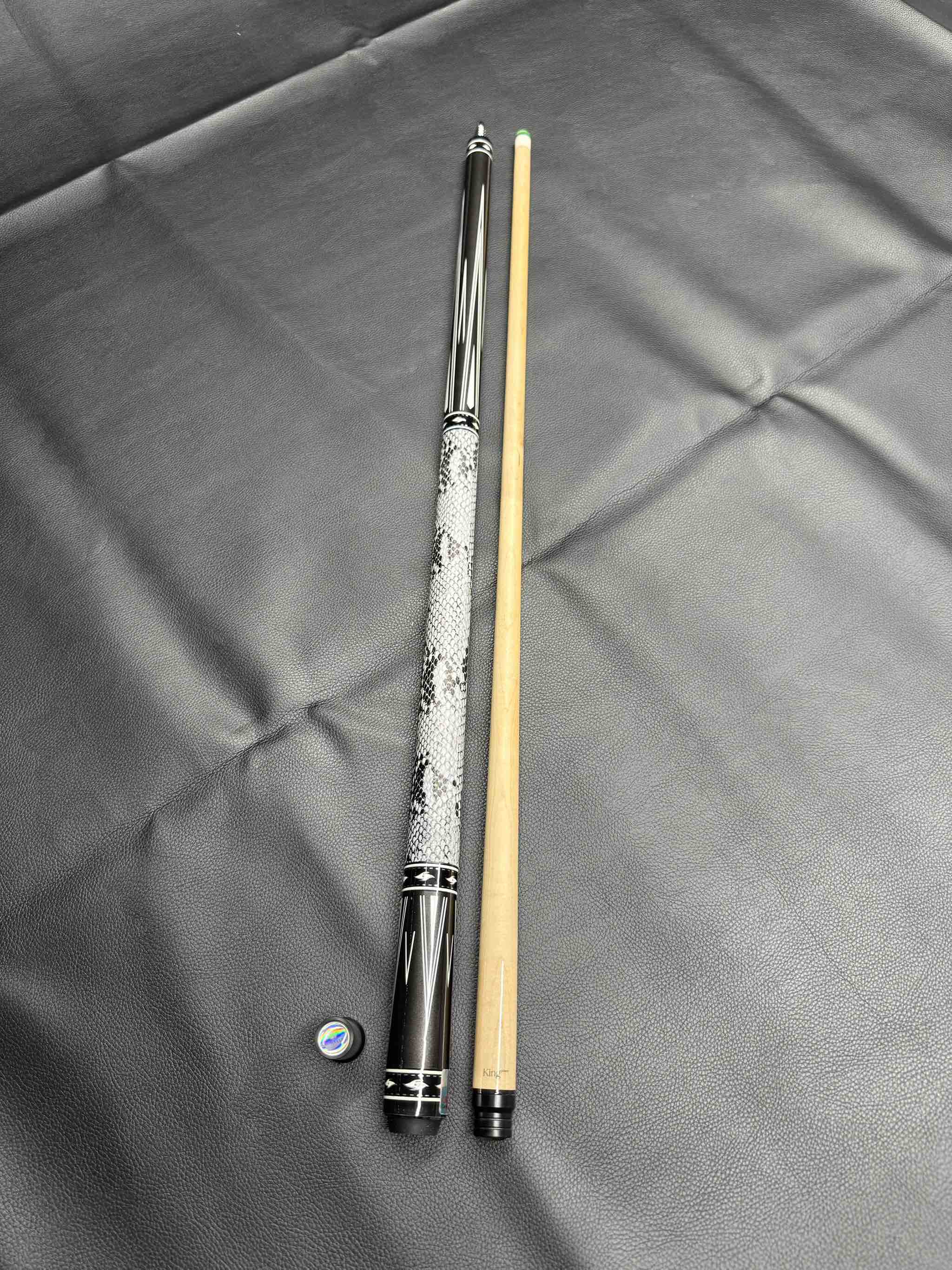 Cơ bida lỗ CROWN CUES QUEEN