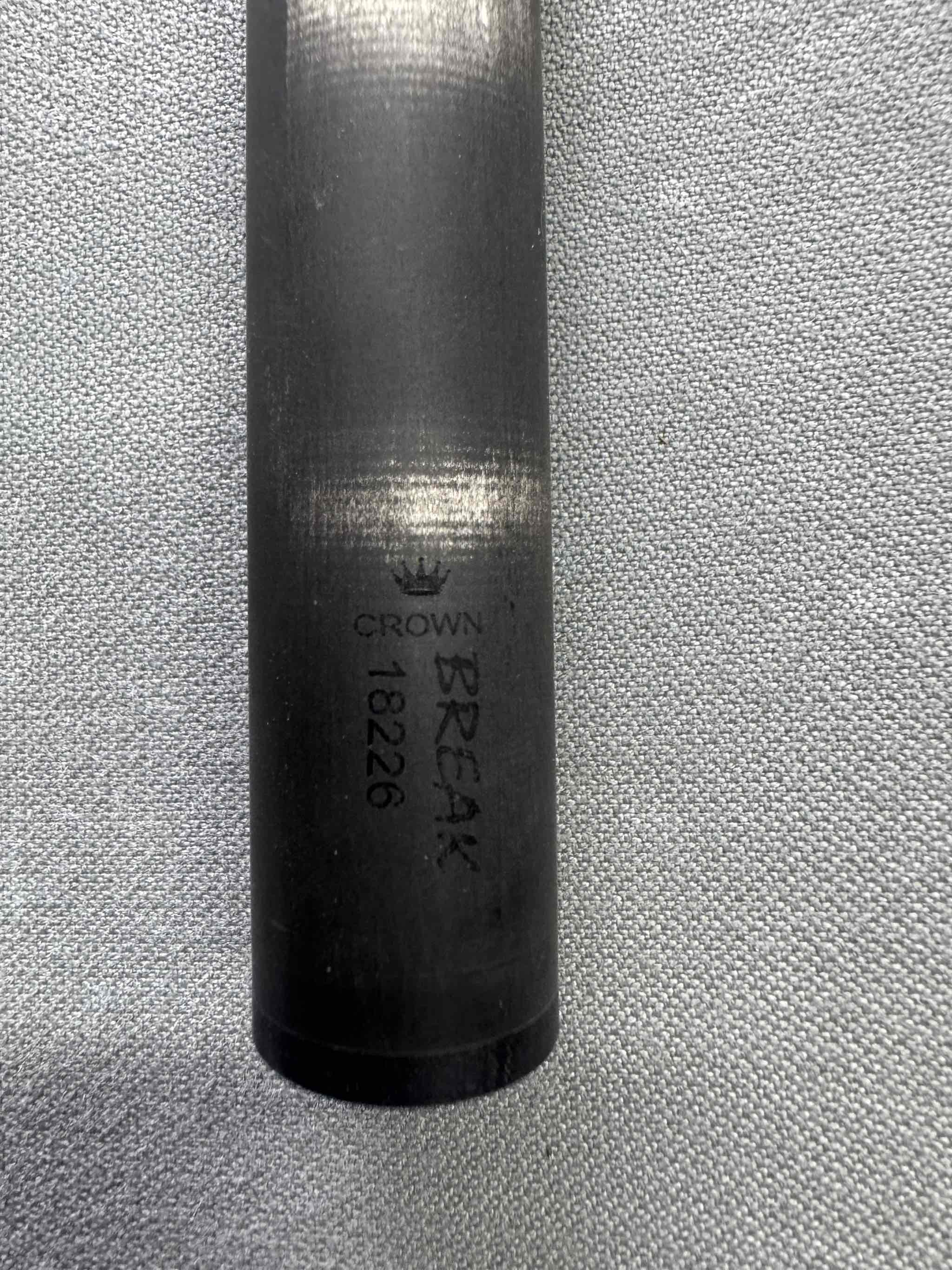 (PHÁ) CROWN CUES MAX EIGHT BK 01
