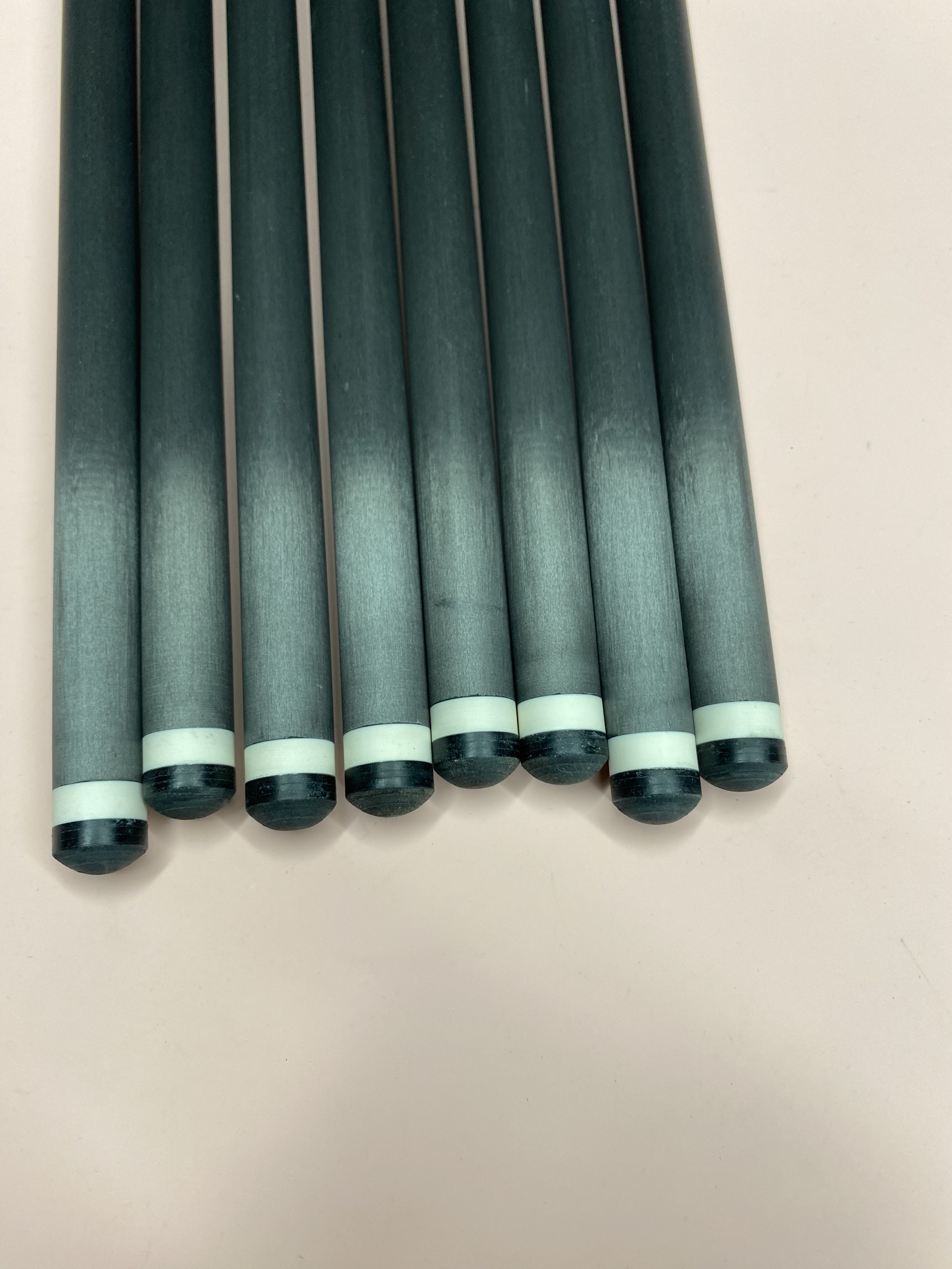 Ngọn carbon crown cues ( vô địch tầm giá ngọn lẻ tầm trung thua mỗi dòng cao cấp ) ( độc quyền tại CÒ BILLIARD )