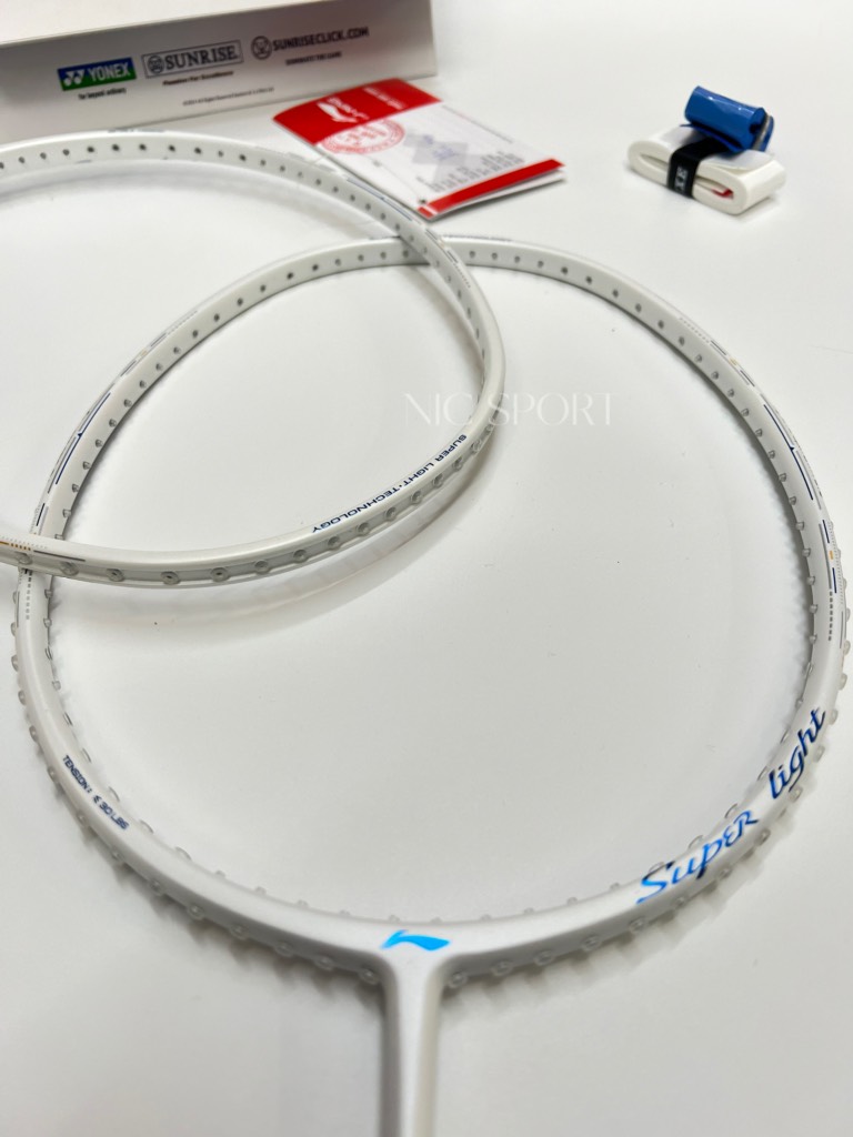 Vợt Cầu Lông Lining Windstorm 79S Trắng Chính Hãng