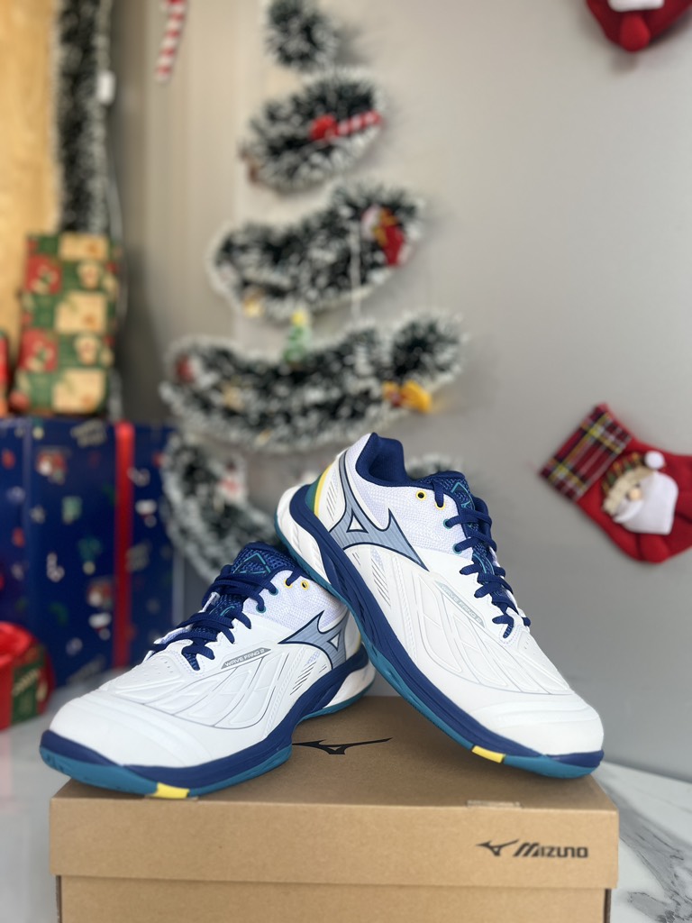 Giày Mizuno Wave Fang 2 trắng xanh vàng