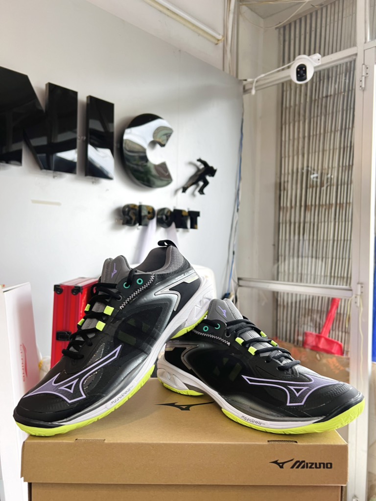 Giày cầu lông Mizuno Wave Claw Neo 3 - Đen Tím Chuối