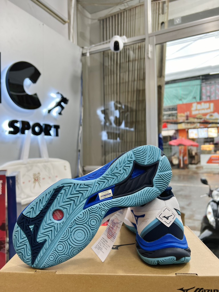 Giày cầu lông Mizuno Wave Fang 2 - Trắng Xanh