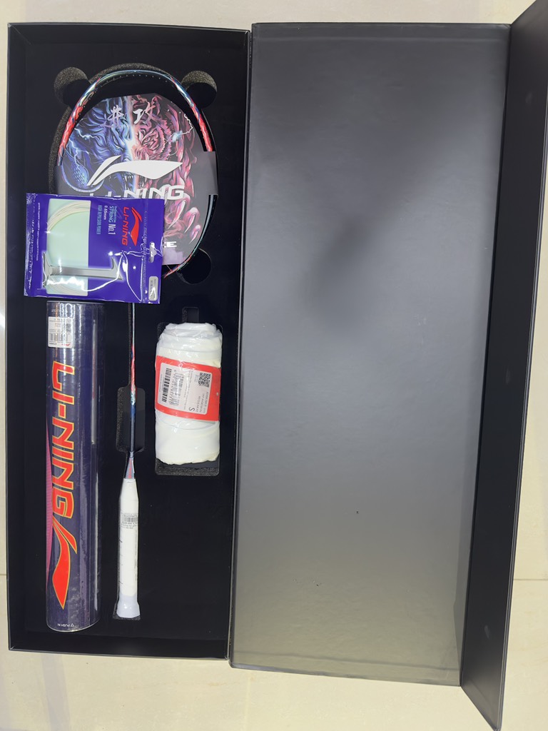 Combo Vợt Cầu Lông Lining Axforce 90 Tiger Max (3U) Chính Hãng (Công ty)