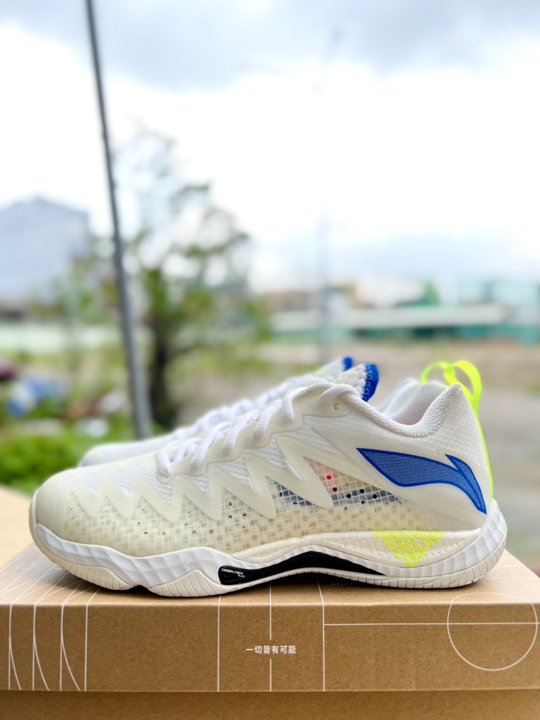 Giày Cầu Lông Lining AYAS026-1C Trắng Lưới