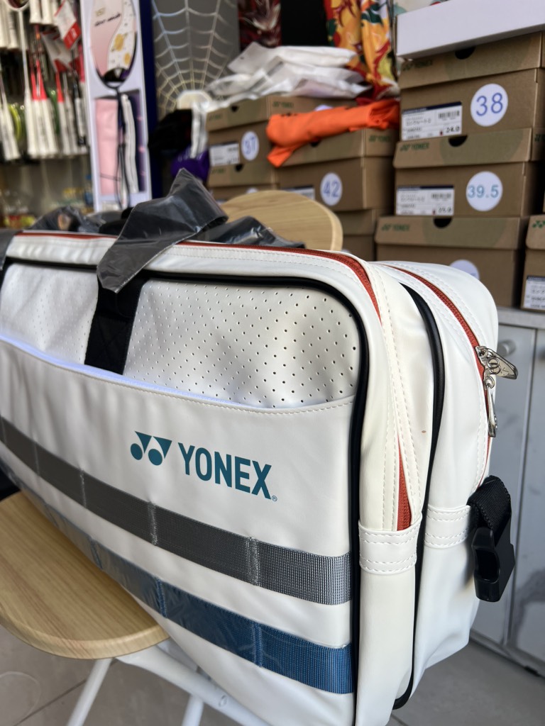 Túi Cầu Lông Yonex 239BT003U Trắng Kẻ Xanh - Gia Công
