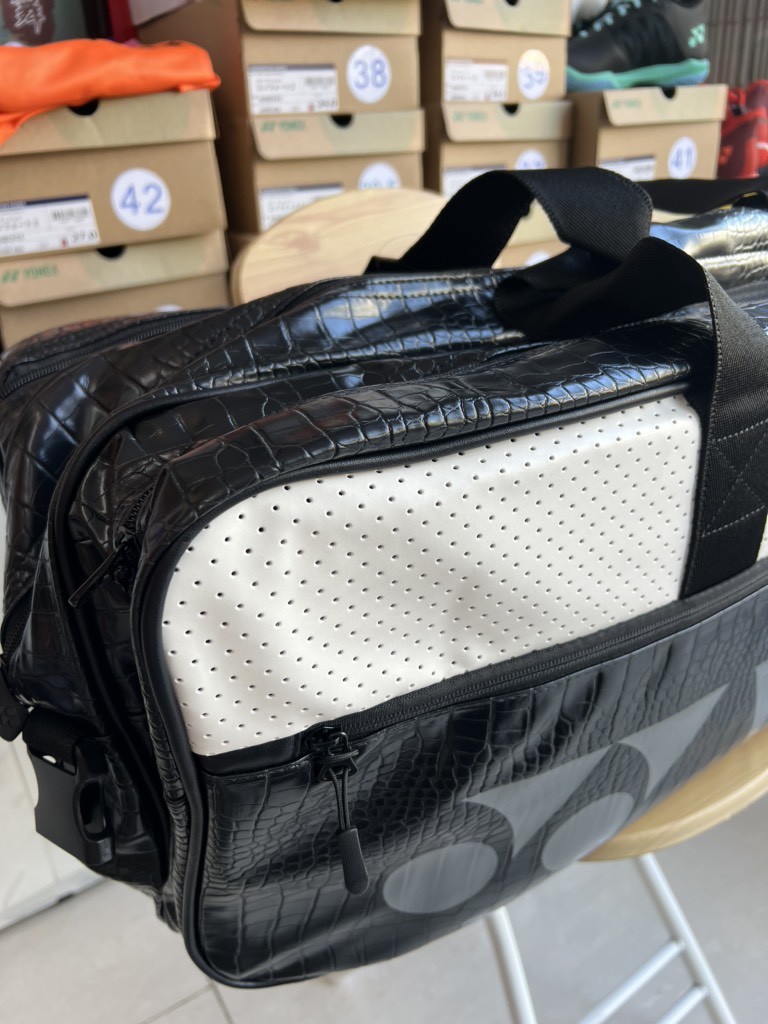 Túi Cầu Lông Yonex 239BT002U Đen Trắng - Gia Công