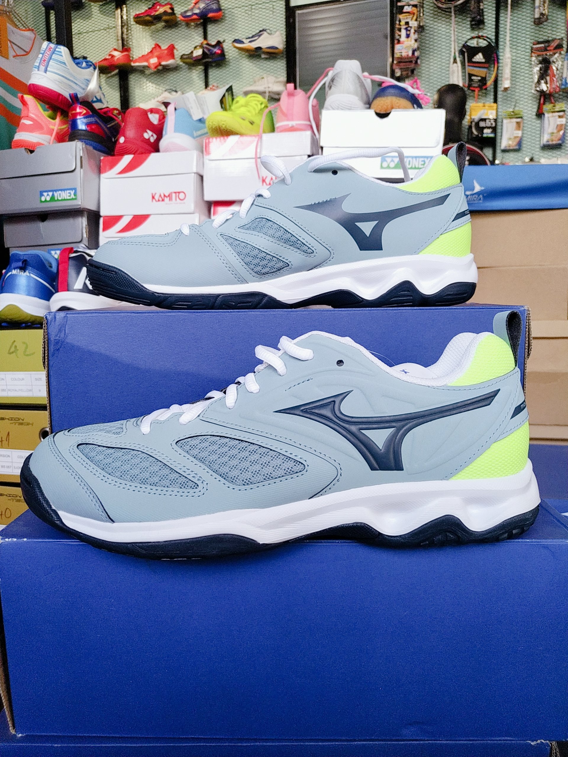 Giày Cầu Lông Mizuno Dynablitz - Xám Xanh