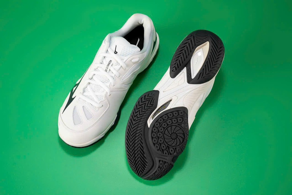 Giày Cầu Lông Mizuno Wave Claw 2- Trắng Đen
