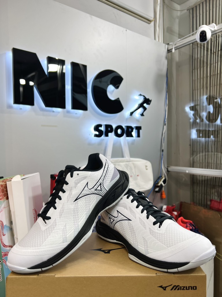 Giày cầu lông Mizuno Wave Fang El 2 - Trắng Đen