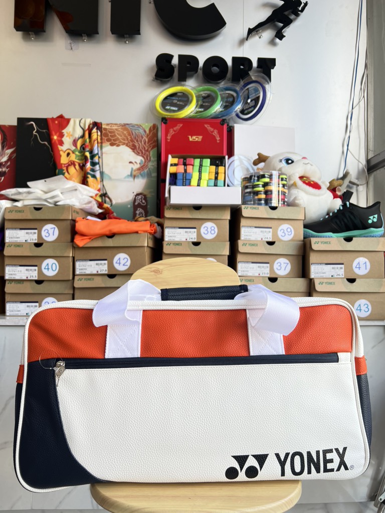 Túi Cầu Lông Yonex 239BT005U Trắng Cam - Gia Công