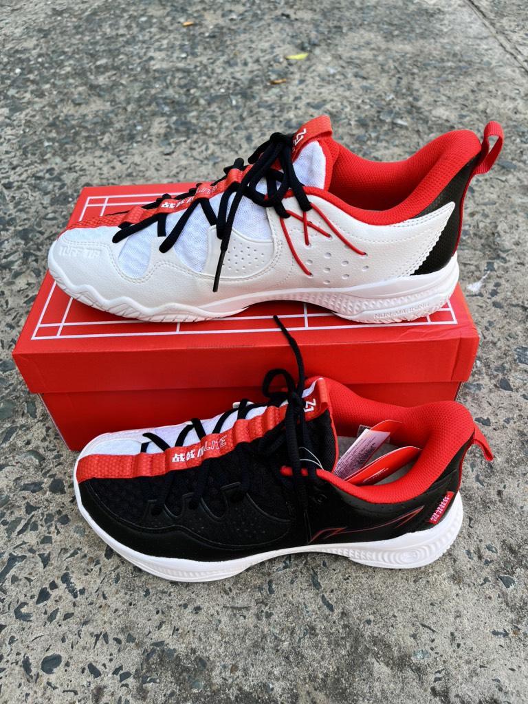 Giày Cầu Lông Lining AYZS016-2V Đen Trắng