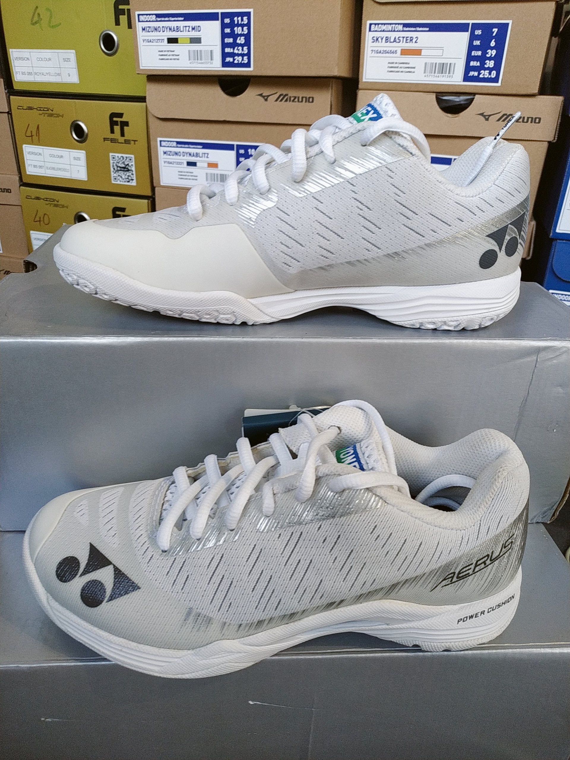 Giày Cầu Lông Yonex Aerus SHBAZLAEX Trắng Xám - Main Image