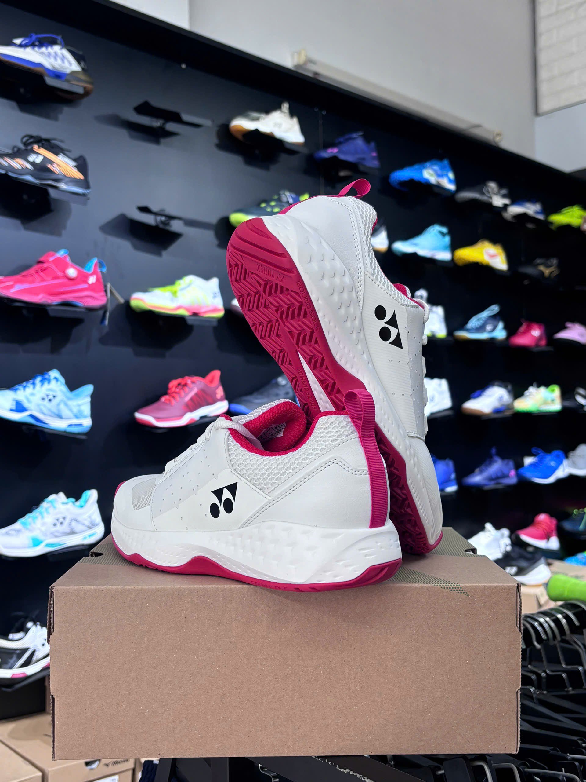 Giày Yonex Lumio Trắng đỏ Pickler ball Tennis