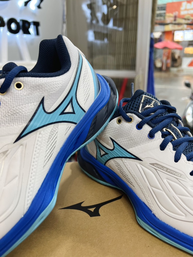 Giày cầu lông Mizuno Wave Fang 2 - Trắng Xanh