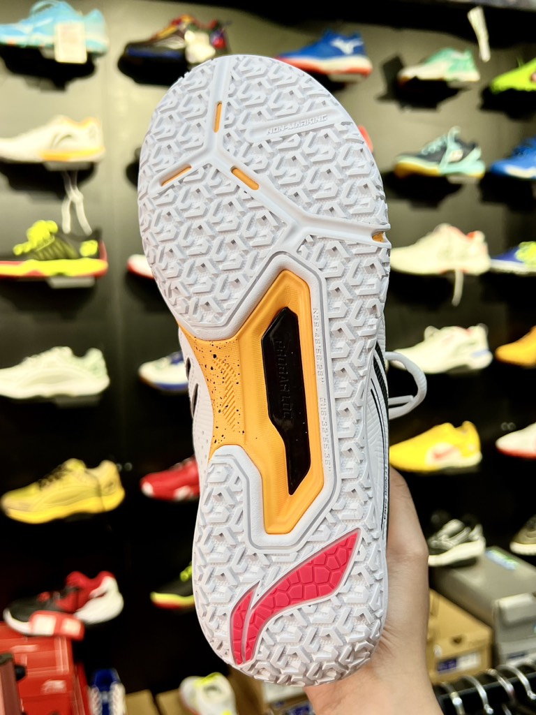 Giày Cầu Lông Lining AYTT003-3V