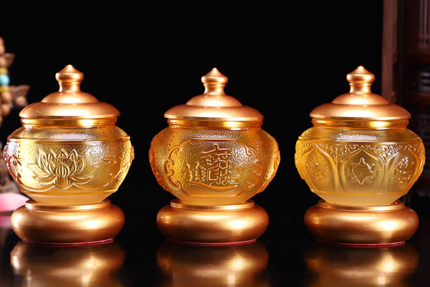 Giá bộ đồ thờ: Yếu tố cần cân nhắc khi lựa chọn