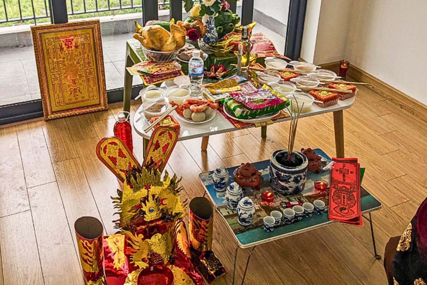 Mâm cúng nhập trạch nhà chung cư cần được chuẩn bị đầy đủ, chu đáo