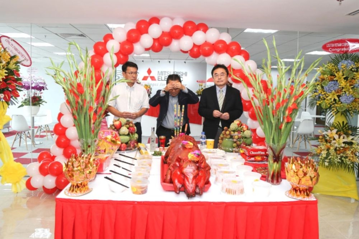 Một số lưu ý quan trọng khi cúng Thần Tài Thổ Địa ngày khai trương