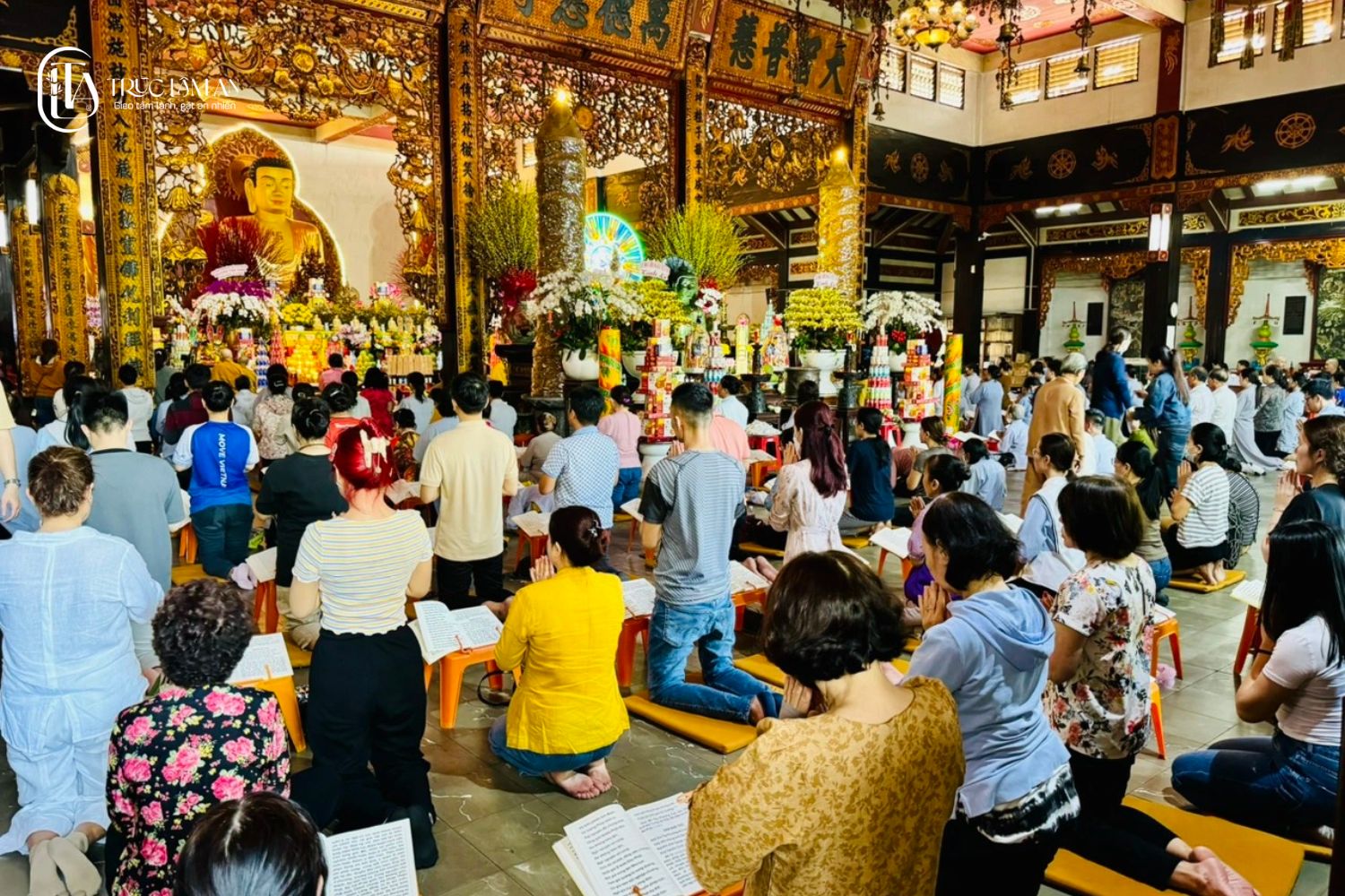 Ngày Rằm và Mùng Một thường được chọn để sám hối, ăn chay