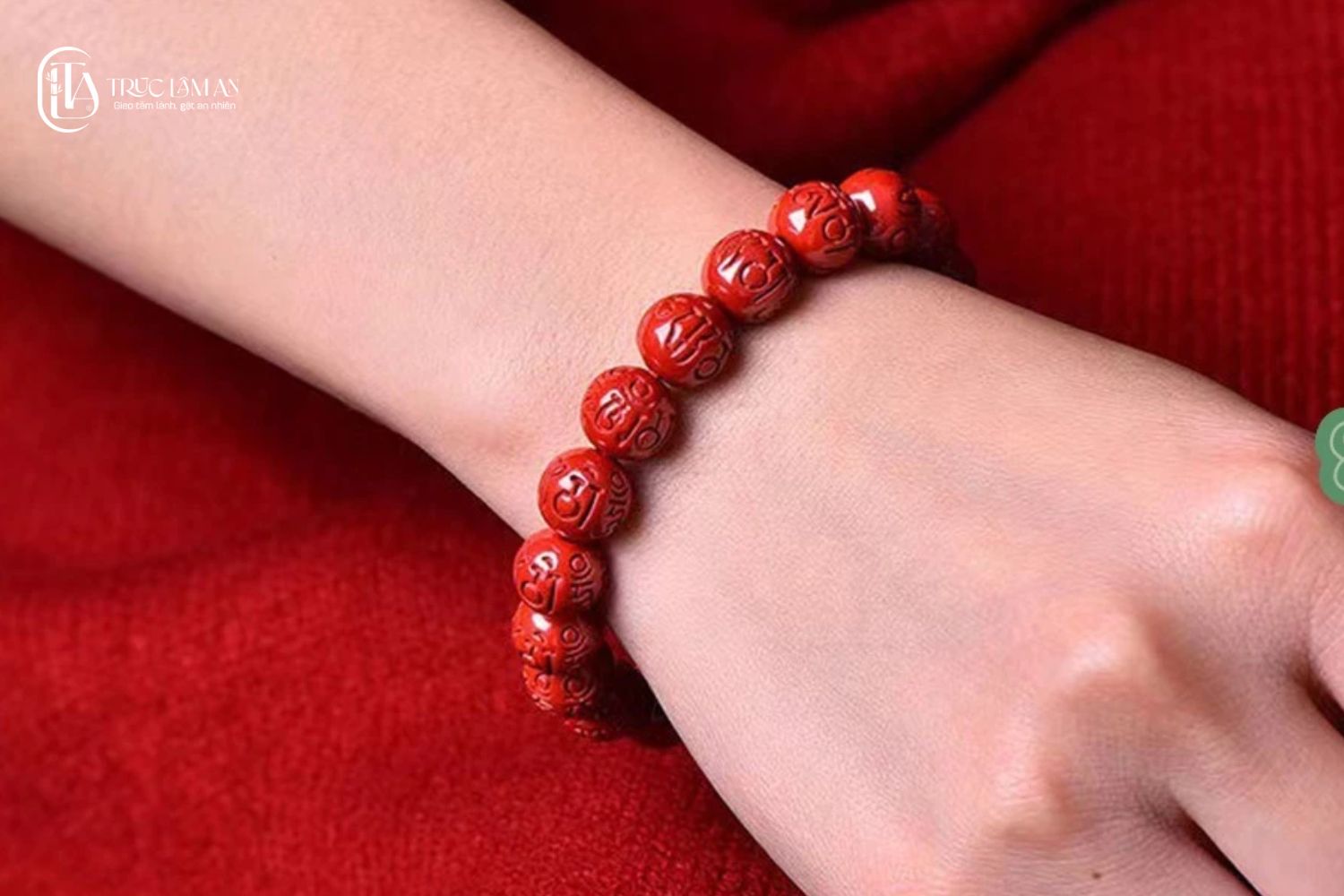 Vòng Tay Chu Sa Khắc Chú Lục Tự Đại Minh (Om Mani Padme Hum) là sự kết tinh giữa tâm linh và năng lượng bảo hộ