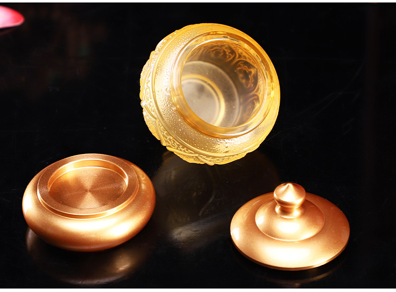 CHÉN NƯỚC THỜ
