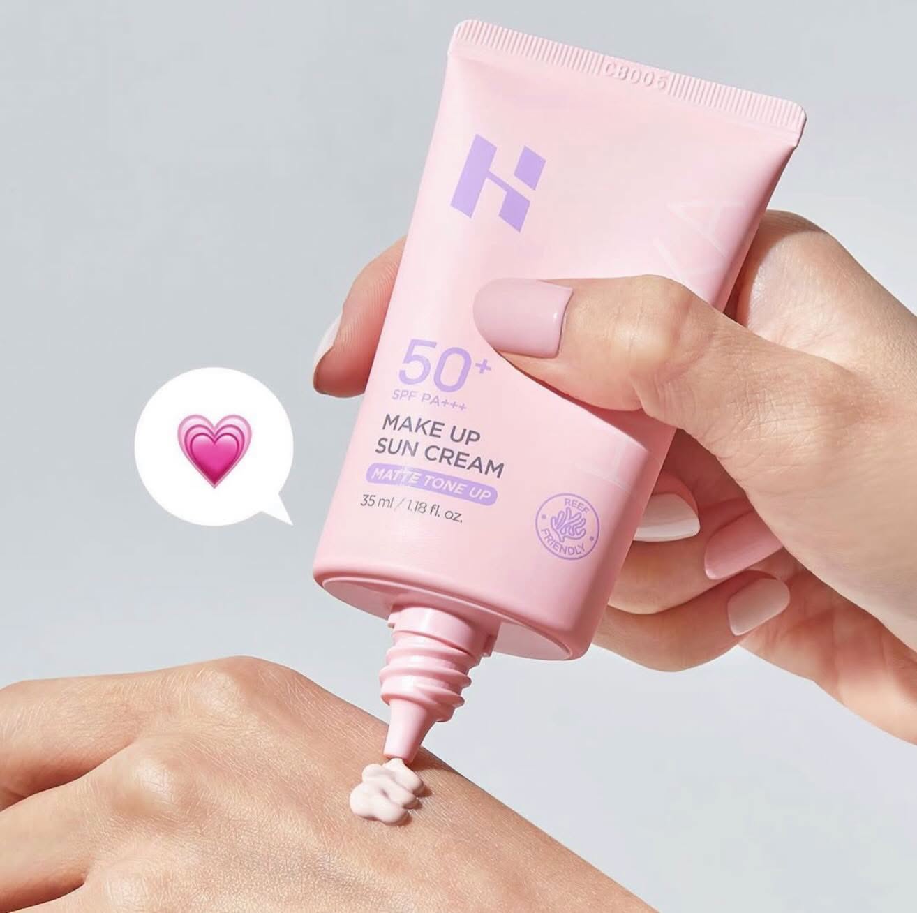 Kem chống nắng nâng tone Holika Makeup Suncream Matte Tone Up SPF50+ PA+++ 60ml