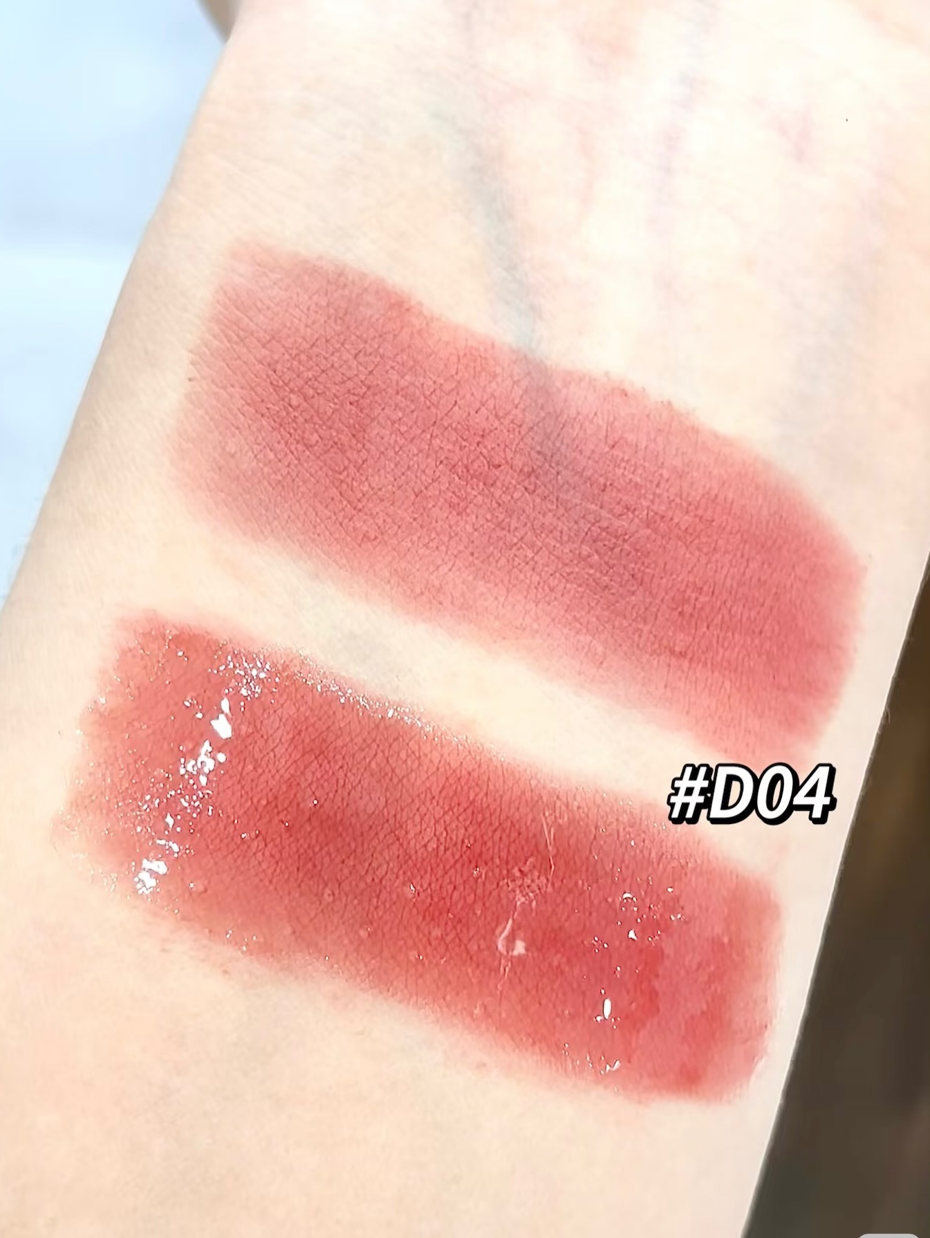 Son Mistine 2 đầu Tipsy-Lock Lip Duo - màu D04