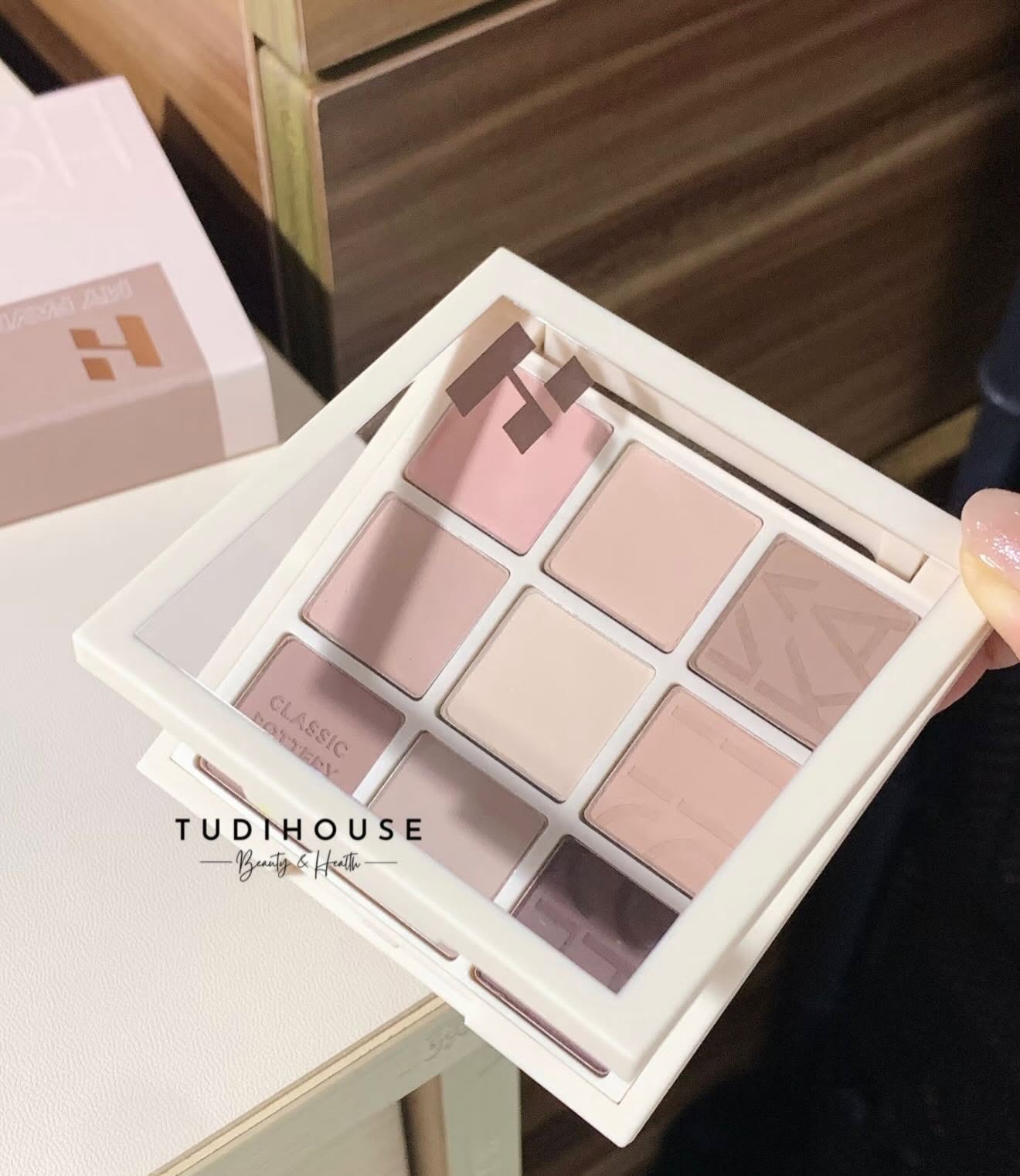 Bảng mắt Holika My Fave Mood Eye Palette - 14 Classic Pottery