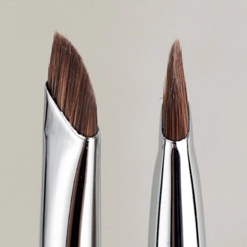 Cọ vát liềm kẻ eyliner/ eyebrow