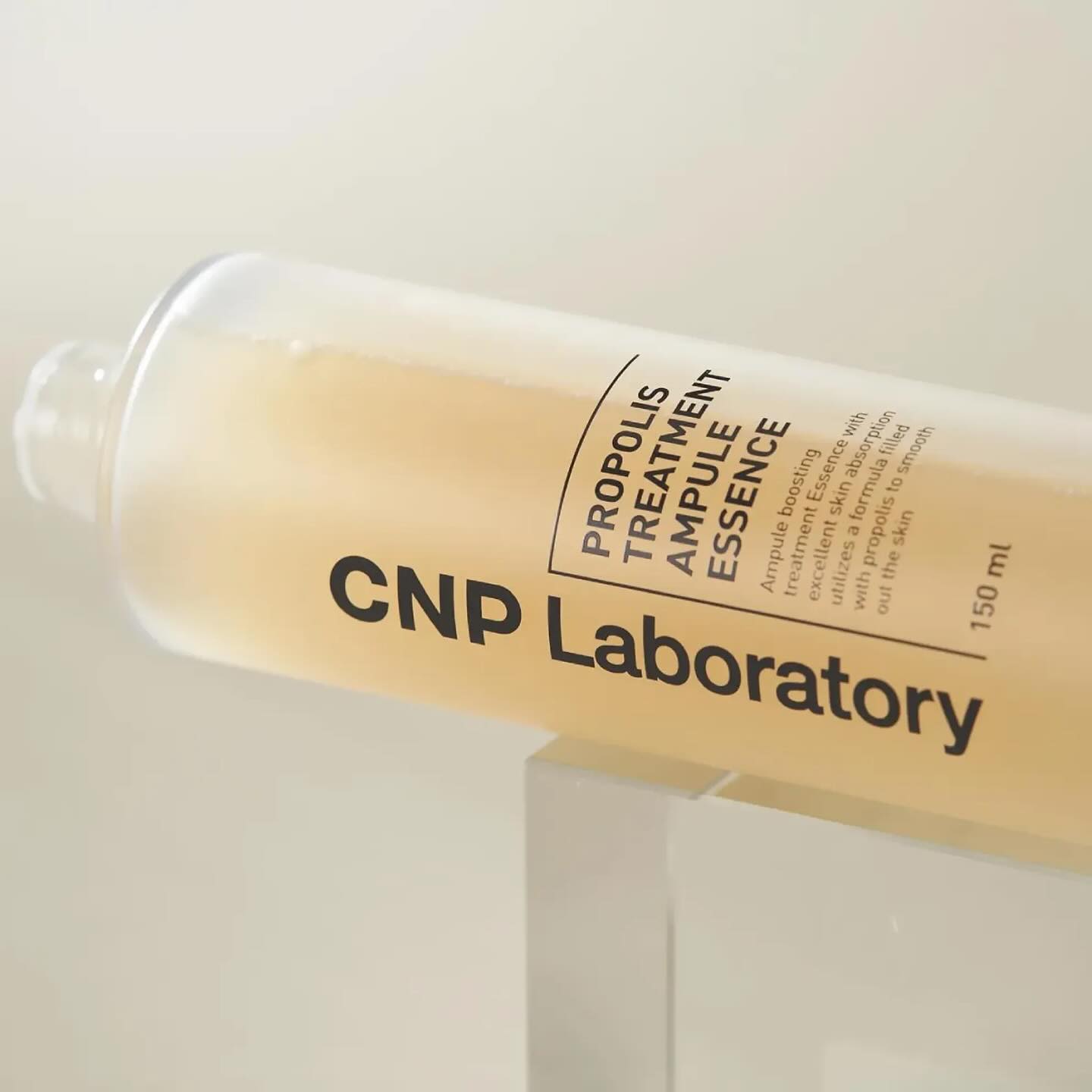 Nước Thần Keo Ong Cấp Ẩm, Phục Hồi Da CNP Propolis Treatment Ampoule Essence 150Ml