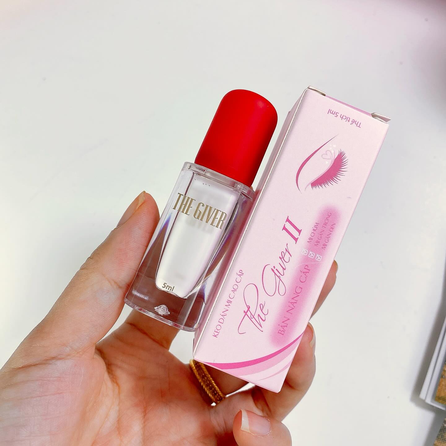 Keo dán mi The Giver 5ml