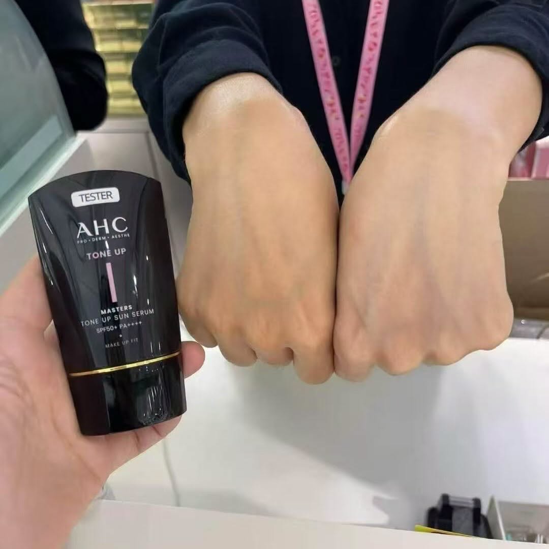 Tinh Chất Chống Nắng Nâng Tone AHC Masters Tone Up Sun Serum SPF 50+ PA++++ 50ml