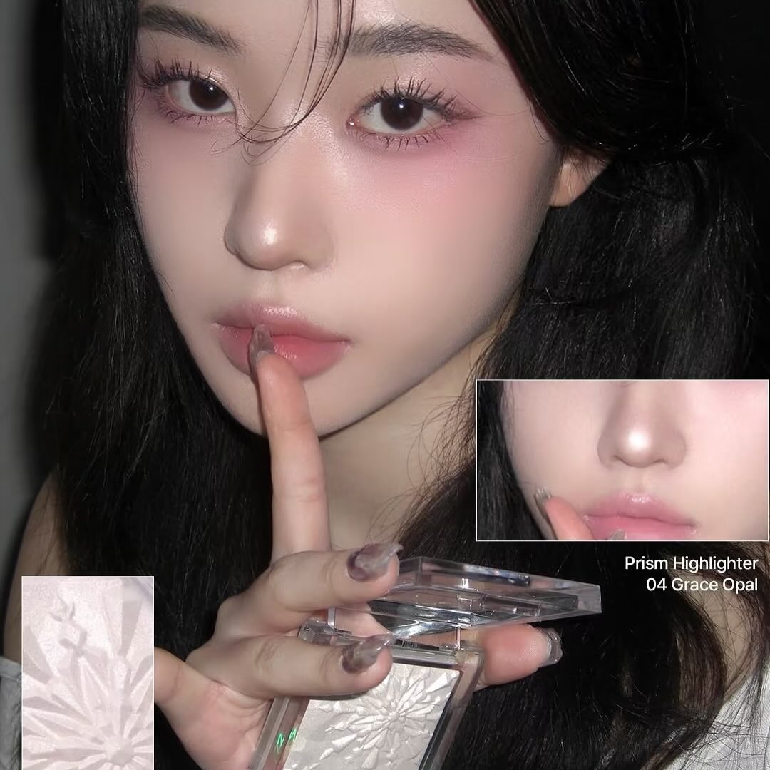 SET Phấn bắt sáng Clio Prism Highlighter + cọ highlight ( fan brush)