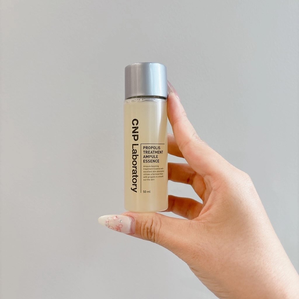 MINI 50ml - Nước Thần Keo Ong Cấp Ẩm, Phục Hồi Da CNP Propolis Treatment Ampoule Essence