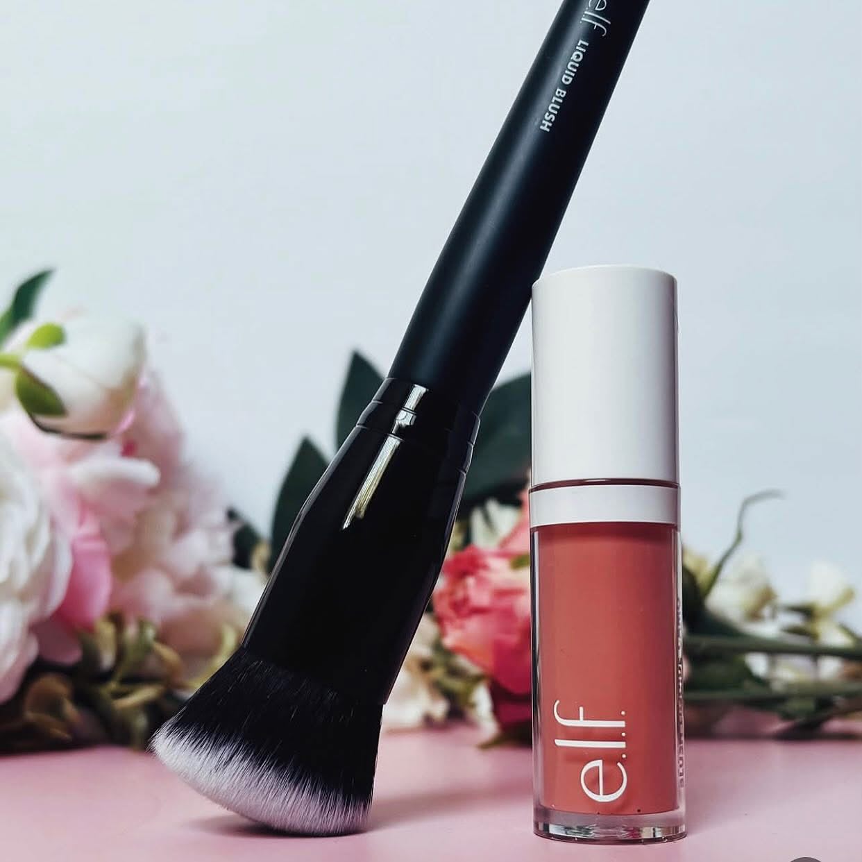 Cọ má hồng kem ELF Liquid Blush Brush