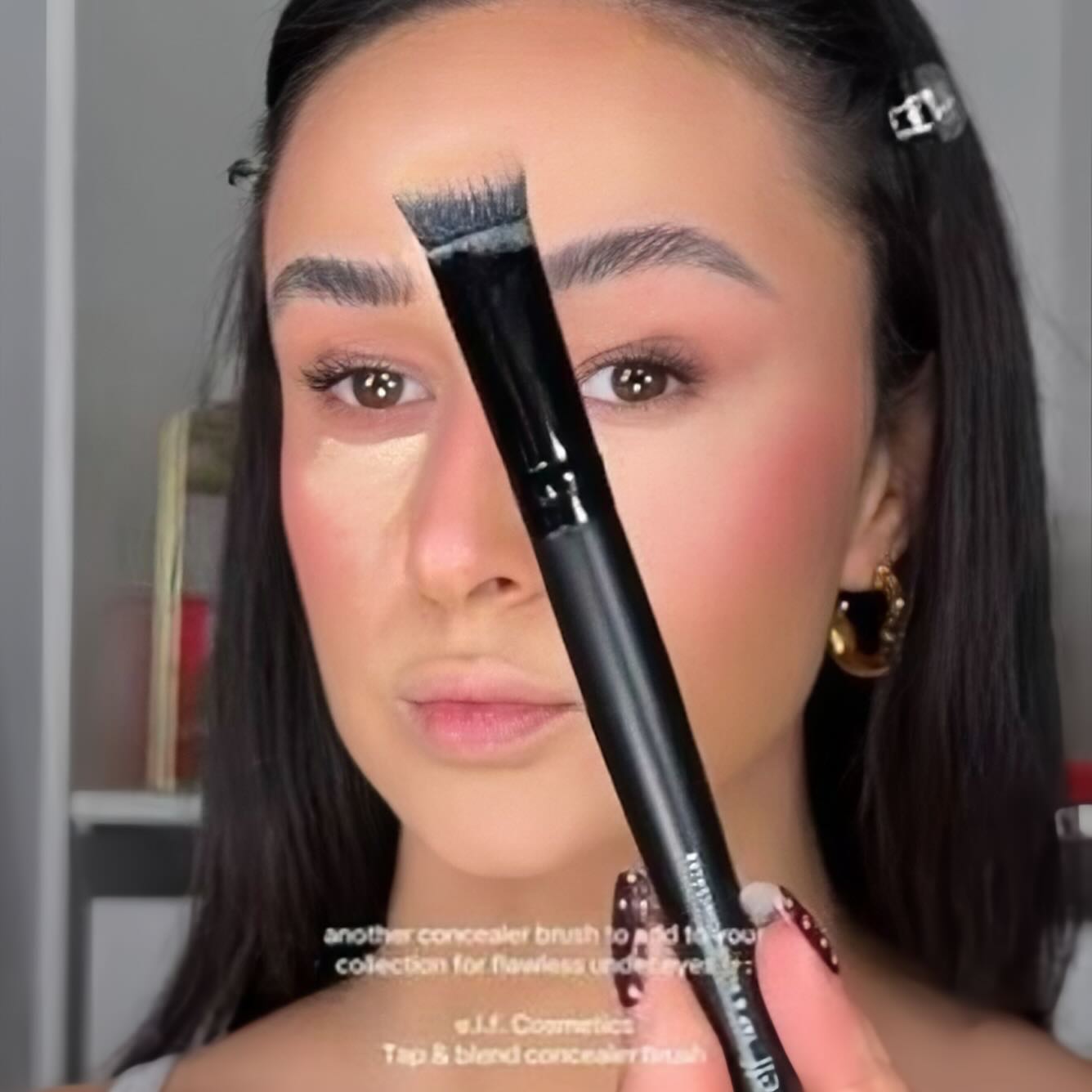 Cọ che khuyết điểm ELF Tap & Blend Concealer