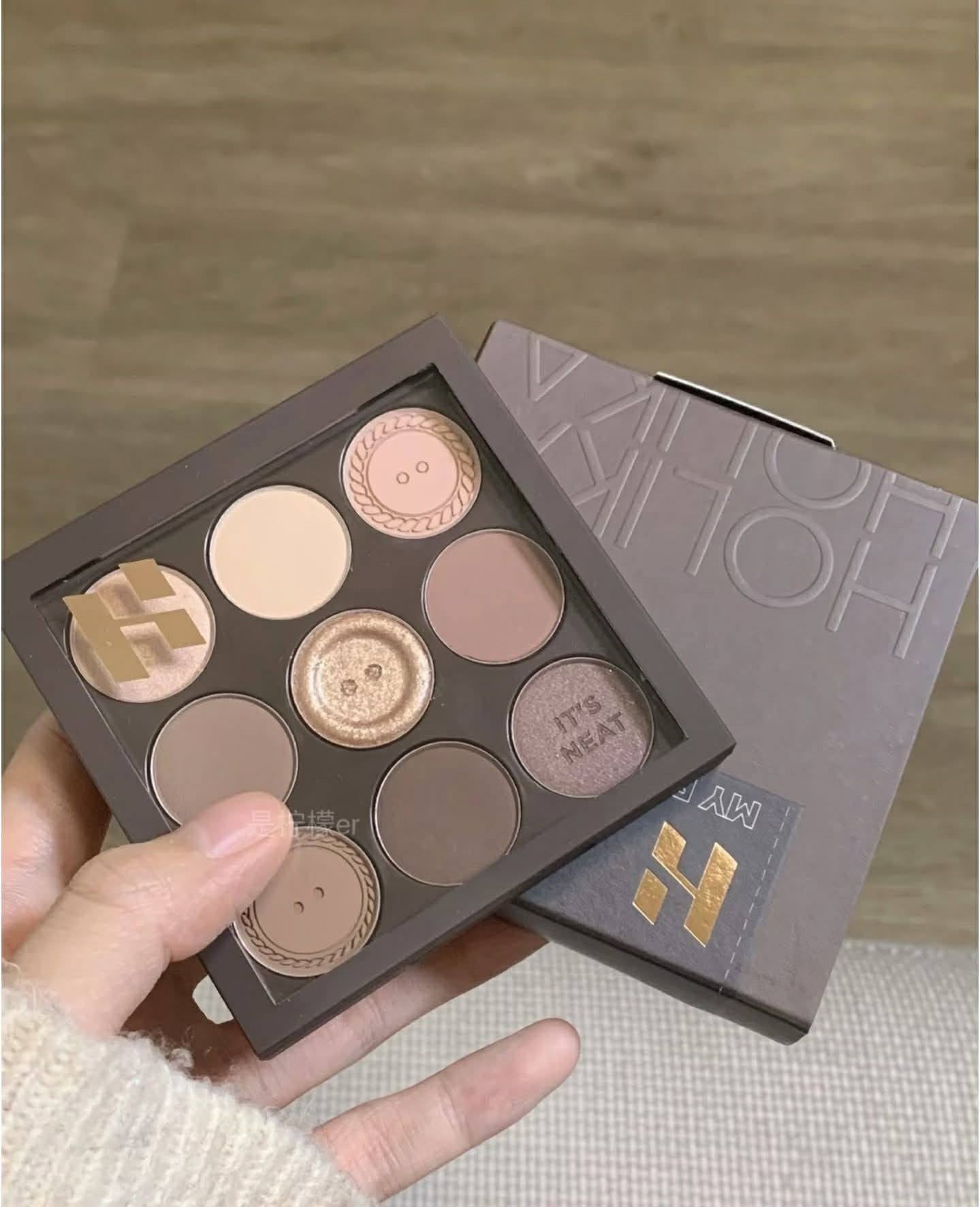 Bảng mắt Holika My Fave Eye Pallete  - 06 Button Up