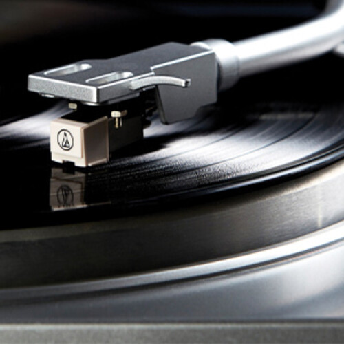 GPO PR 100 Turntable Bluetooth Built in Pre Amp Audio Technica Cartridge (33/45) - Silver (Large Item, Bluetooth, Silver, Built-In Preamp)