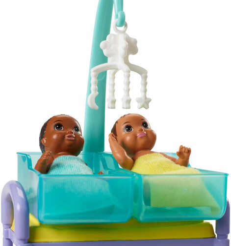 Mattel - Barbie Career - Baby Doctor Playset, African American (Large Item, Doll)